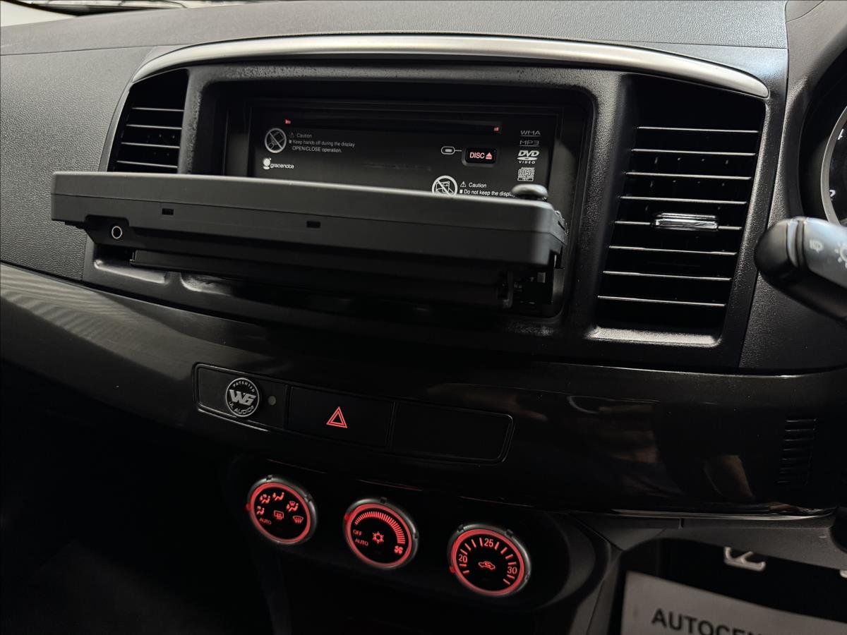 Mitsubishi Lancer