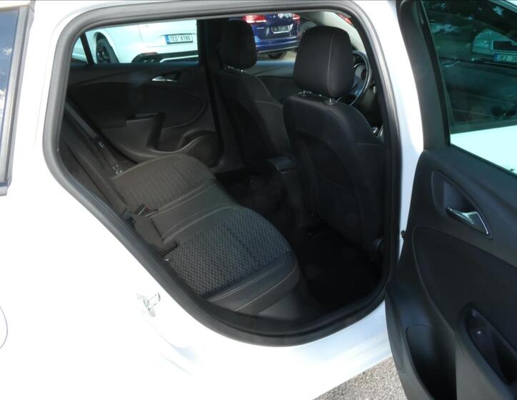 Opel Astra 23