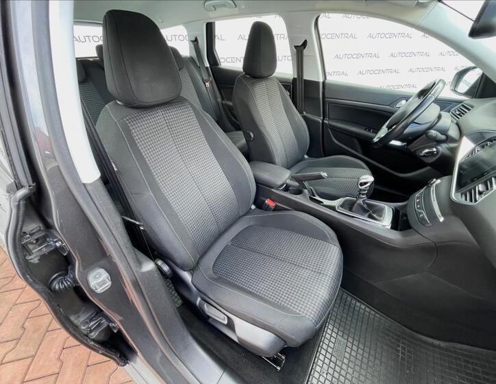 Peugeot 308 21