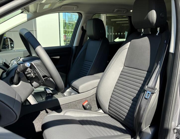 Land Rover Discovery Sport 13