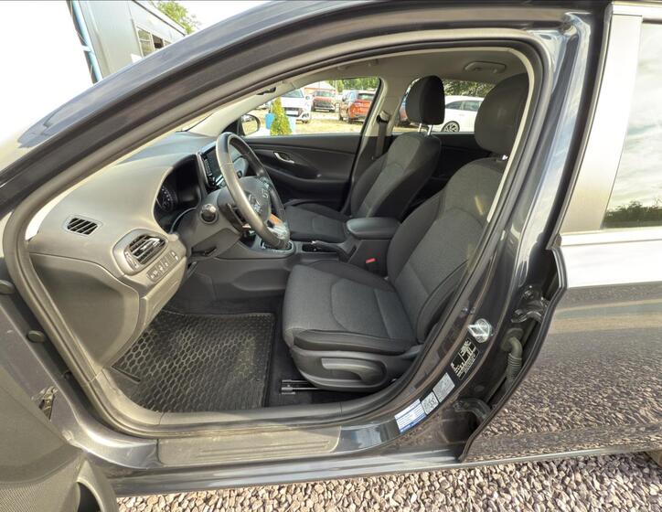 Hyundai i30 12
