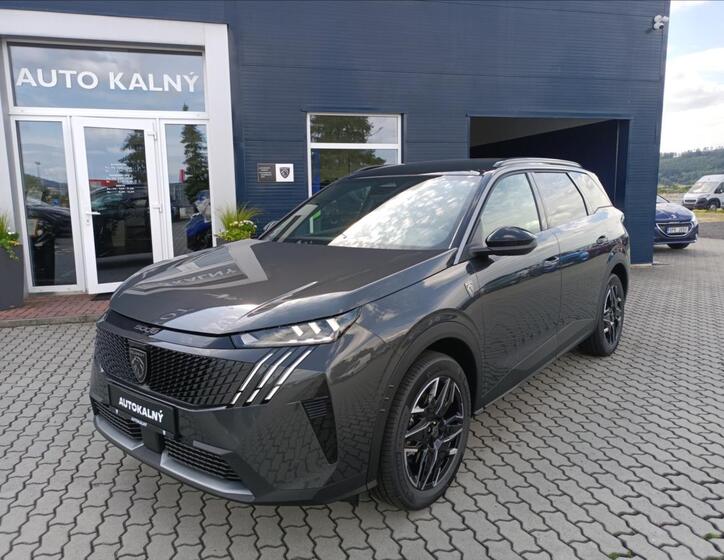 Peugeot 5008 1