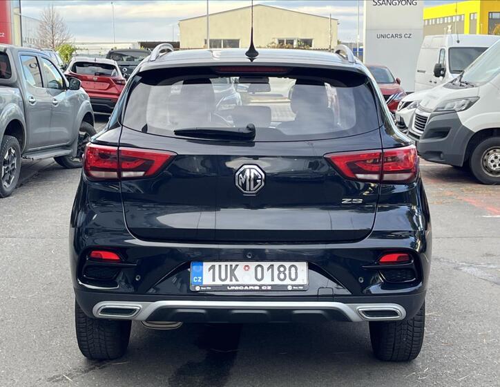 MG ZS 6