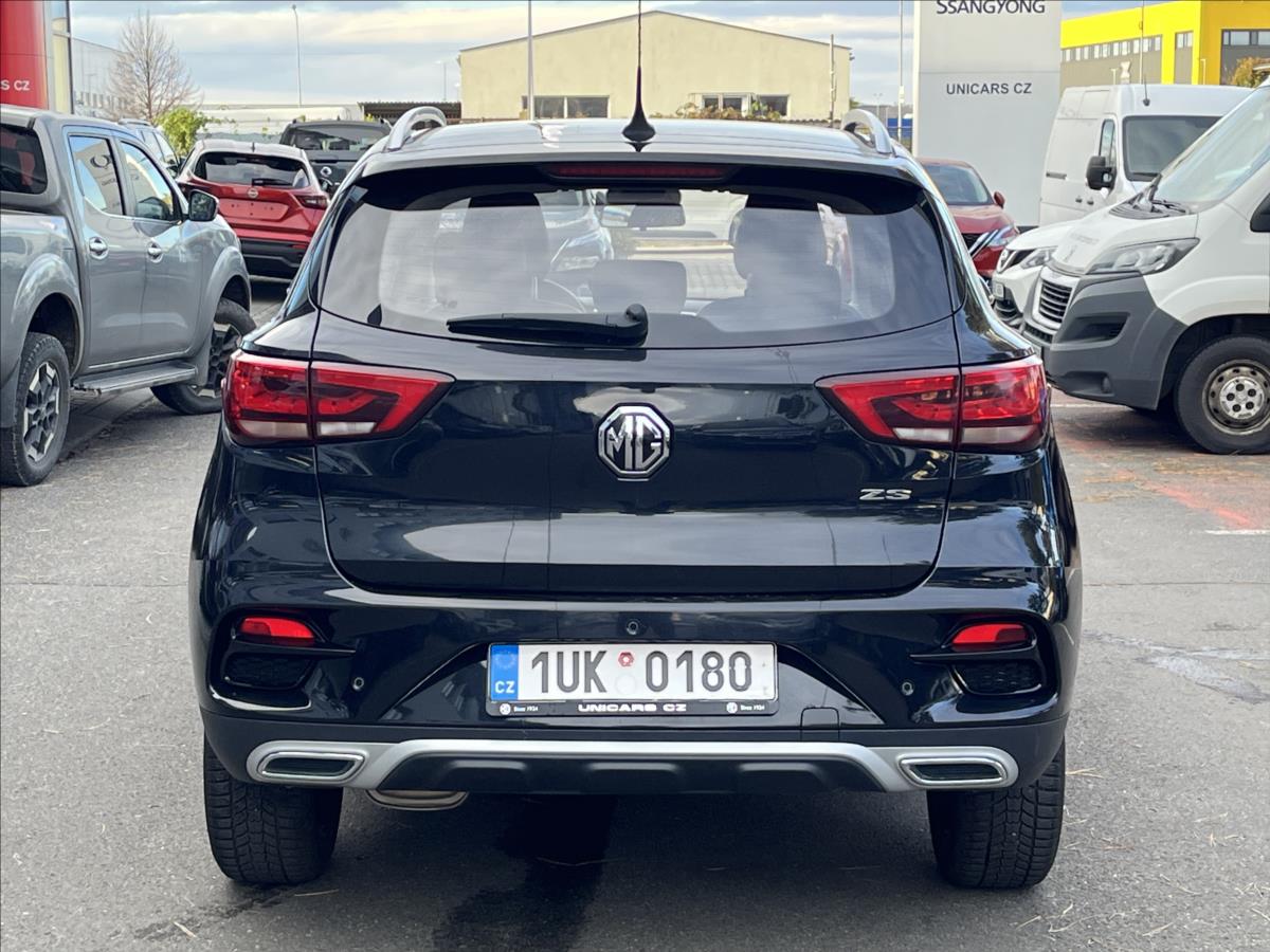 MG ZS