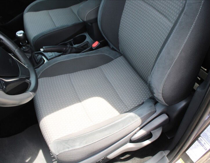 Toyota Auris 22