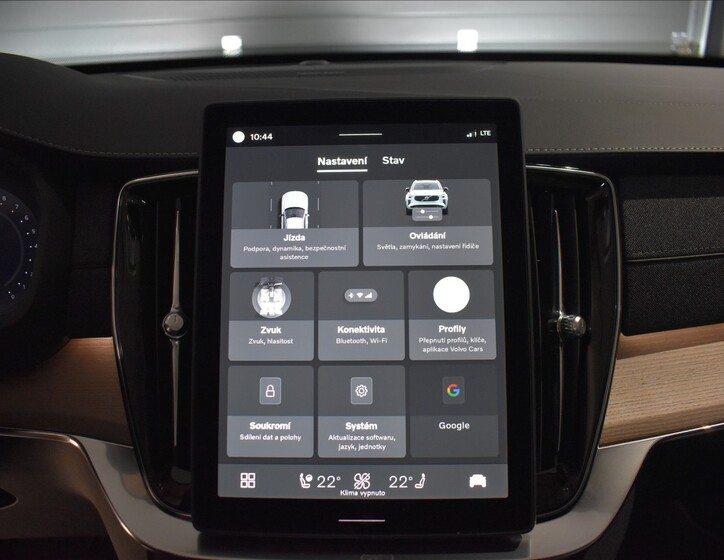 Volvo XC90 32