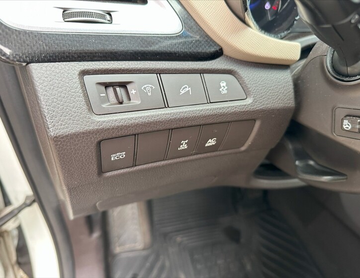 Hyundai Santa Fe 22