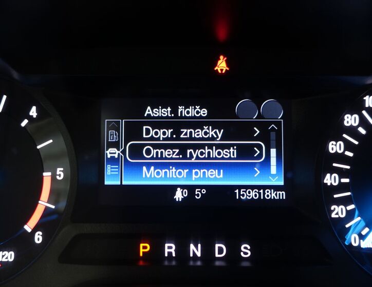 Ford Galaxy 12