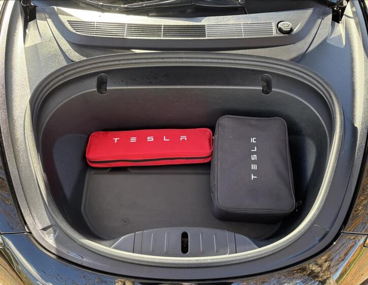 Tesla Model 3 48