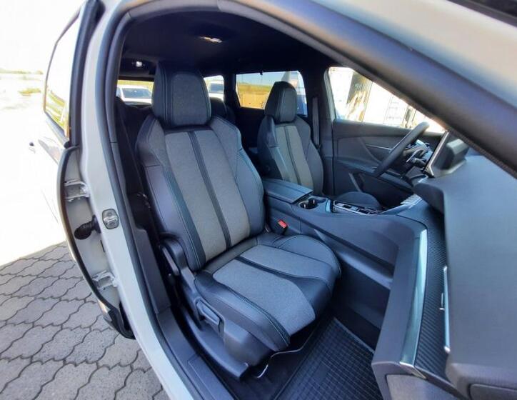 Peugeot 5008 16