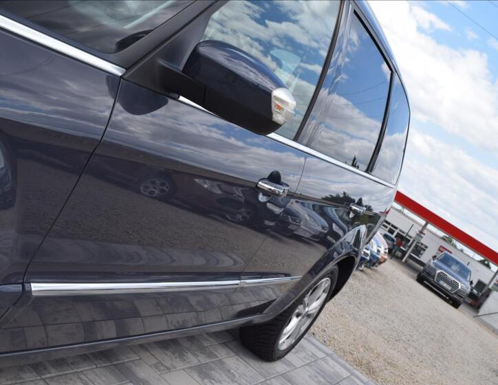 Ford Galaxy 8