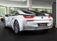 BMW i8 4