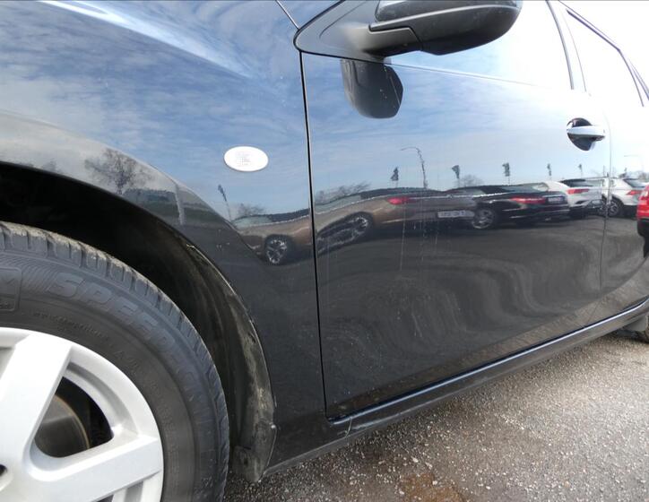 Mazda 3 15
