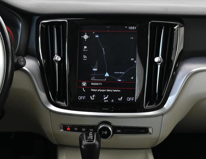 Volvo V60 12