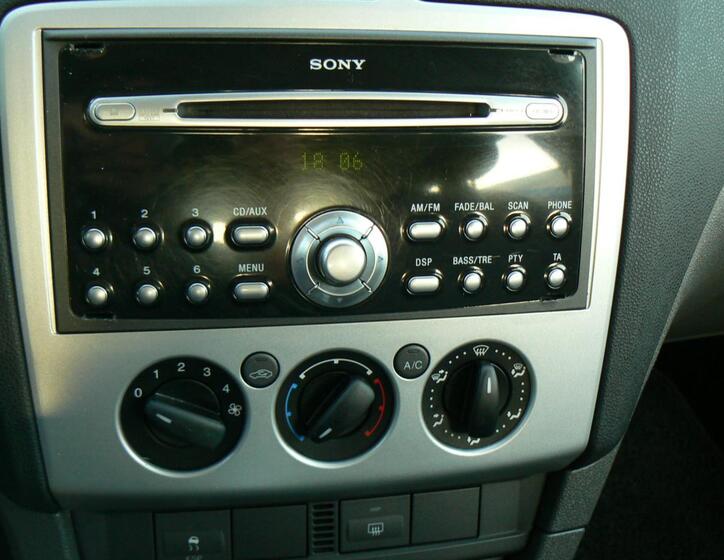 Ford Focus 16