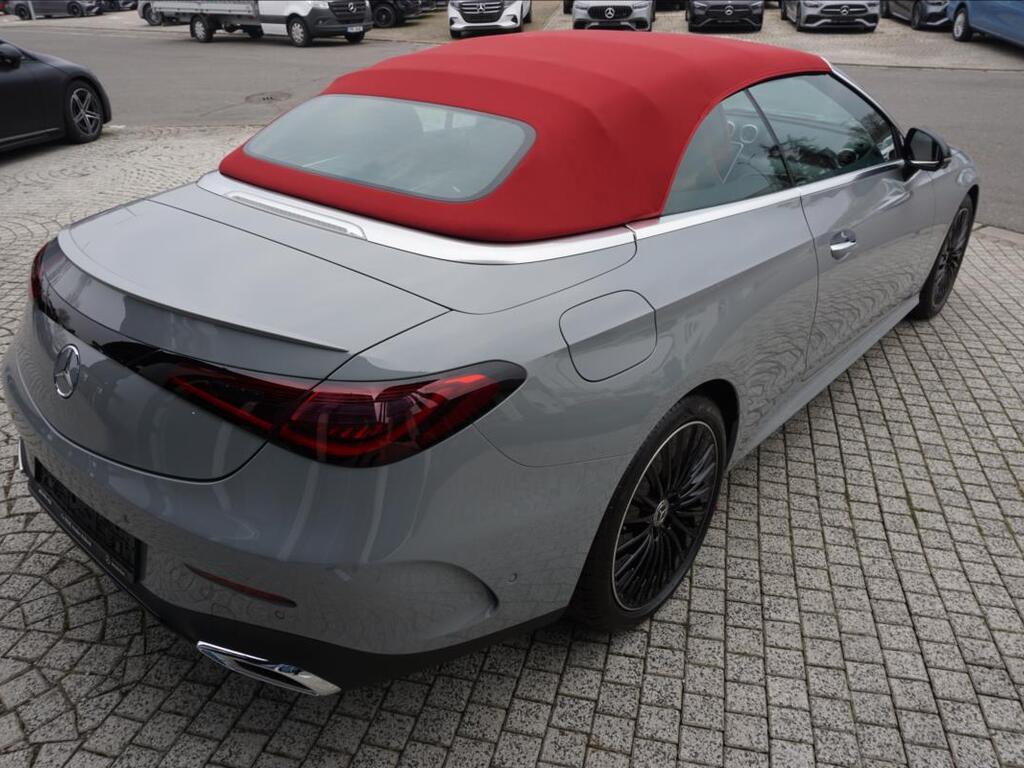 Mercedes-Benz 200 5