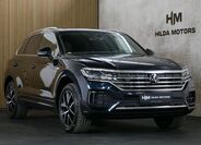 Volkswagen Touareg 1