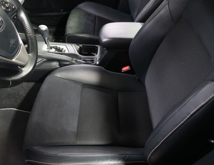 Toyota RAV4 9