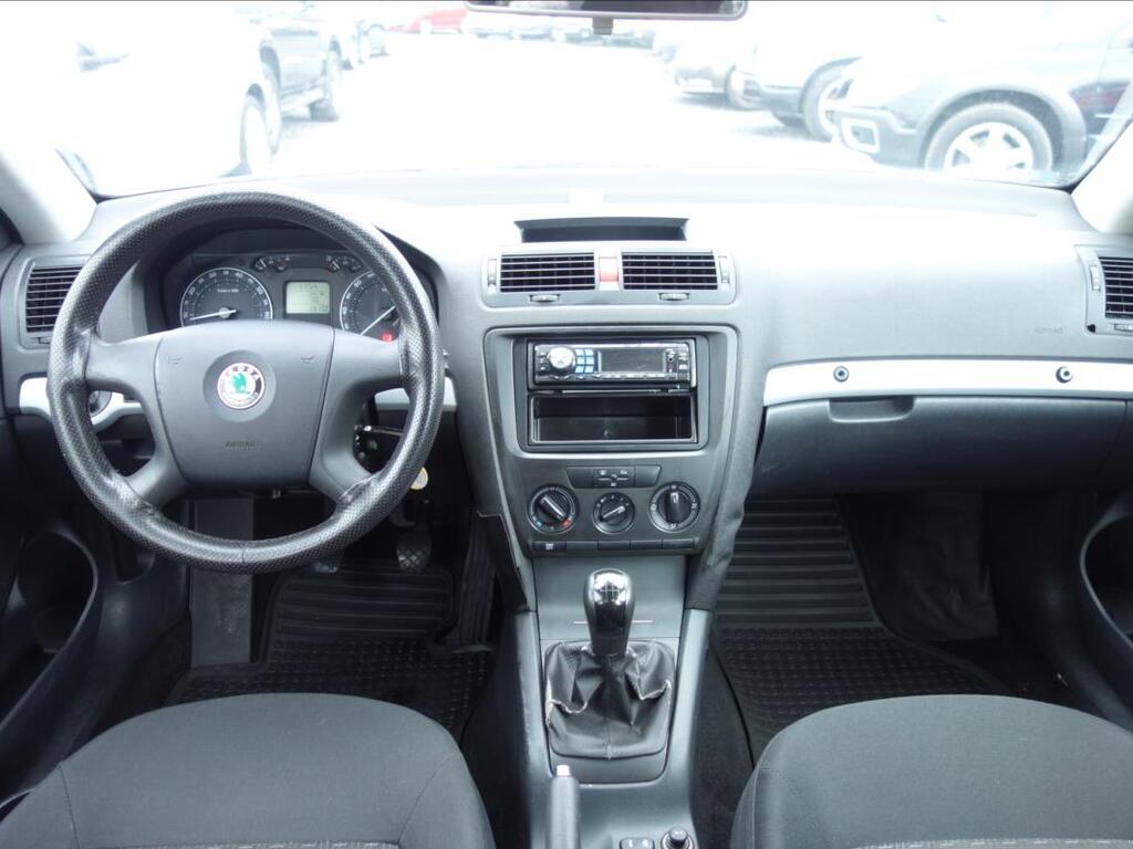 Škoda Octavia 16