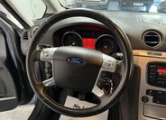 Ford Galaxy 8