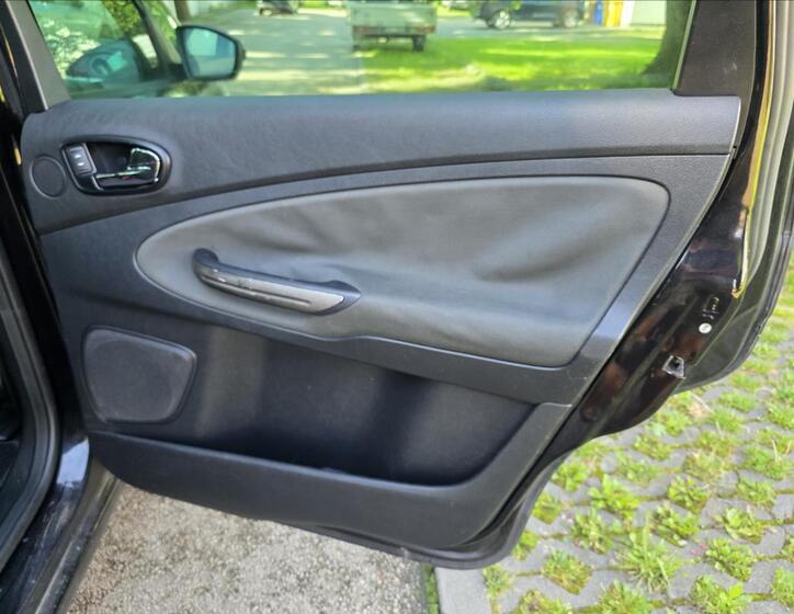 Ford S-MAX 24