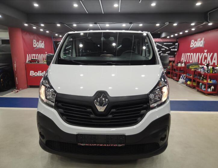 Renault Trafic 4