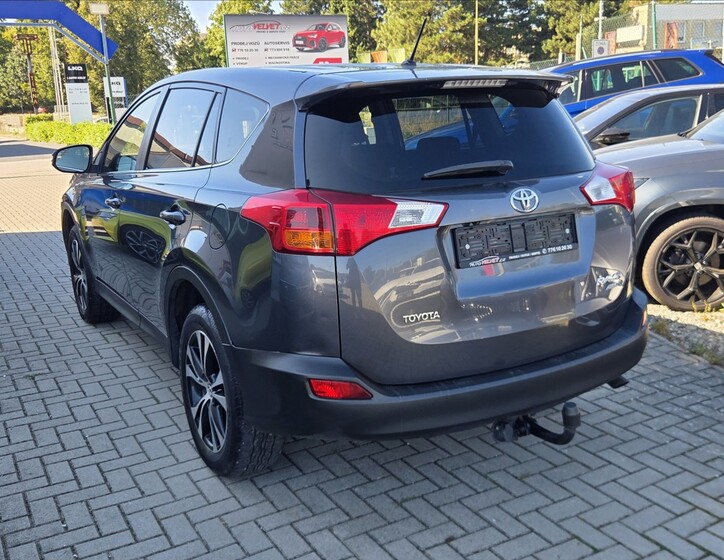 Toyota RAV4 2
