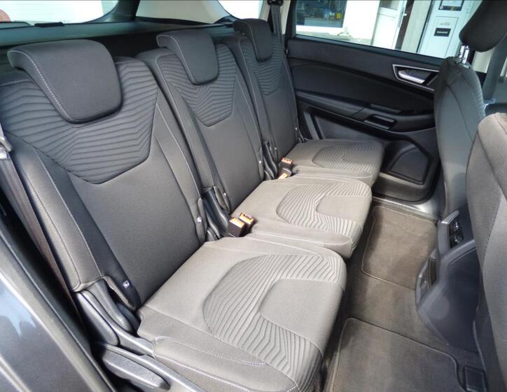 Ford S-MAX 46