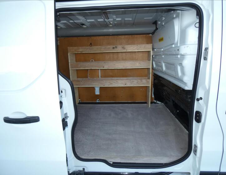Renault Trafic 10