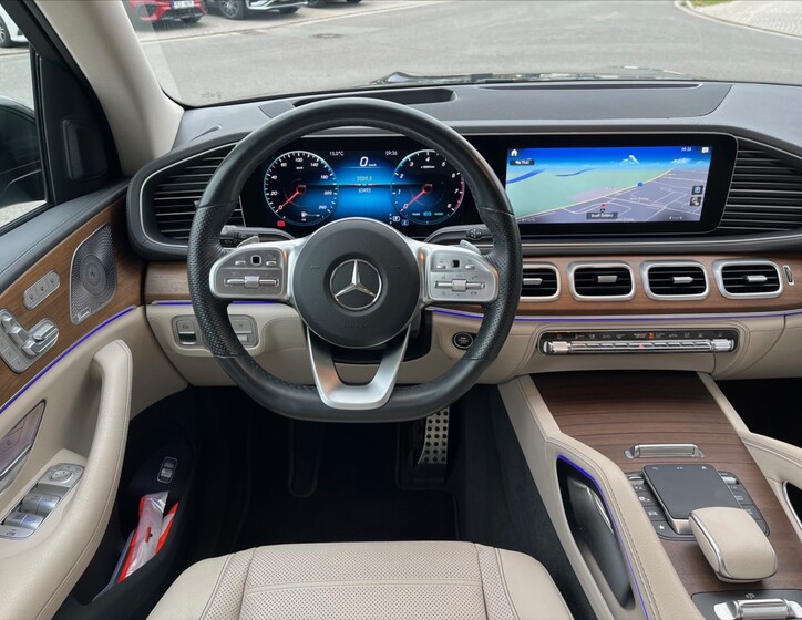 Mercedes-Benz GLS 9