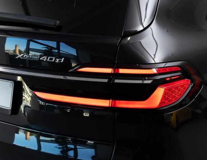 BMW X7 10