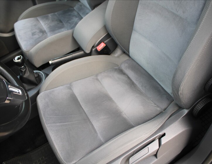 Volkswagen Touran 20