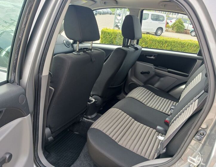 Suzuki SX4 11