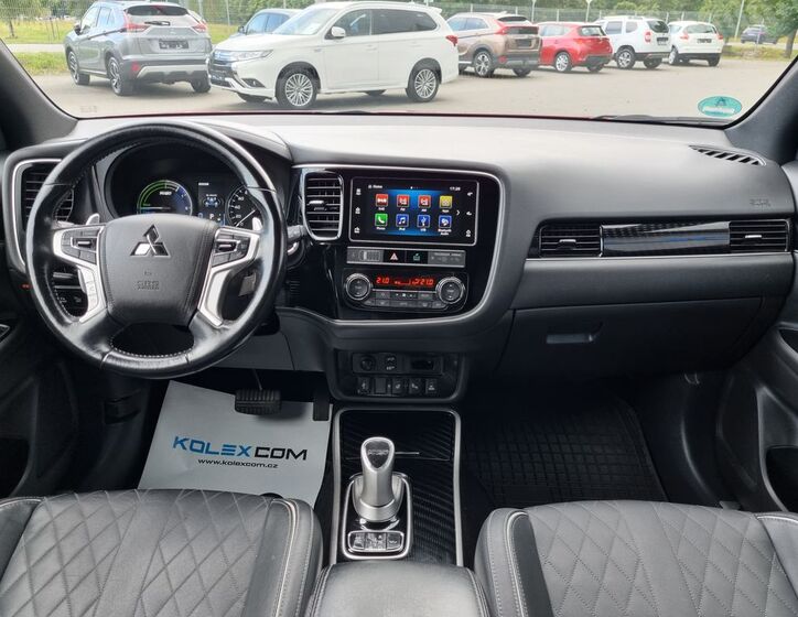 Mitsubishi Outlander 13
