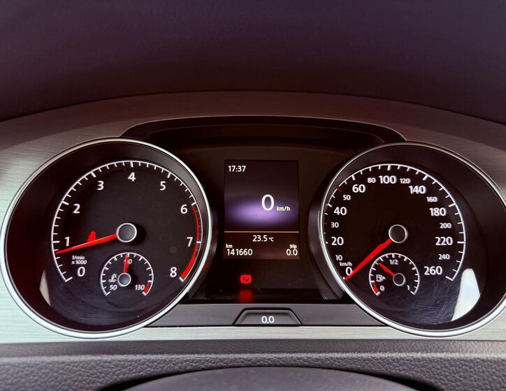 Volkswagen Golf 18