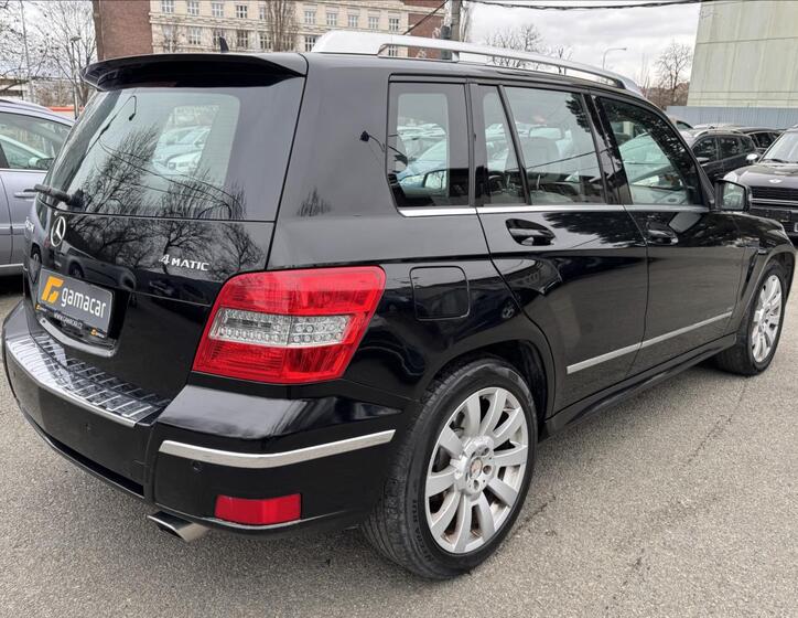 Mercedes-Benz GLK 10