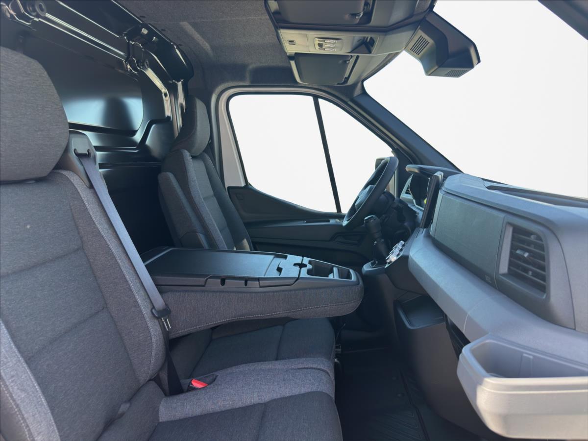 Nissan Interstar