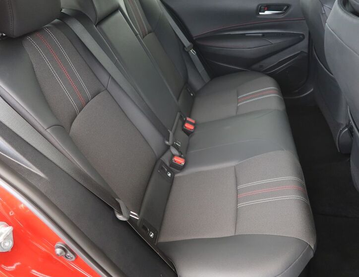 Toyota Corolla 13