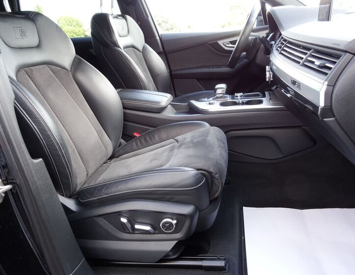 Audi Q7 22