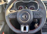 MG ZS 8