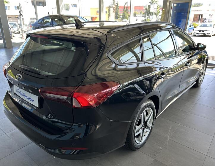 Ford Focus 6
