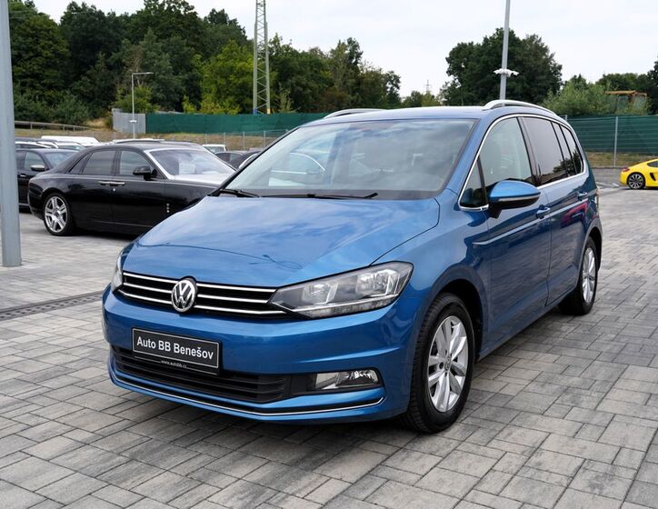 Volkswagen Touran 2