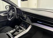 Audi Q8 8
