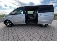 Mercedes-Benz Viano 29