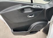 Renault Trafic 13
