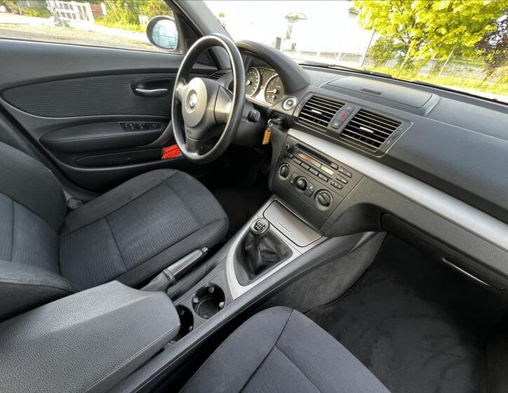 BMW Řada 1 23