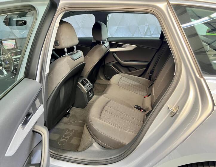 Audi A4 12