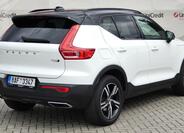 Volvo XC40 3