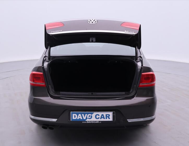 Volkswagen Passat 9