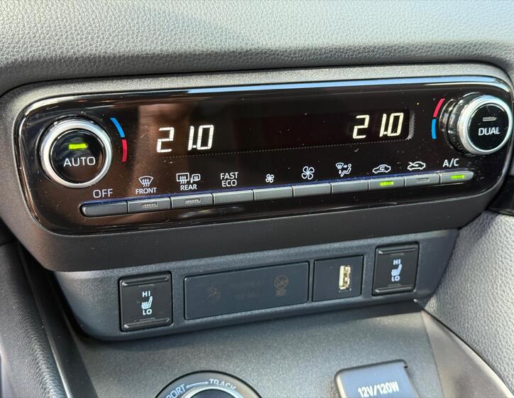 Toyota Yaris 15